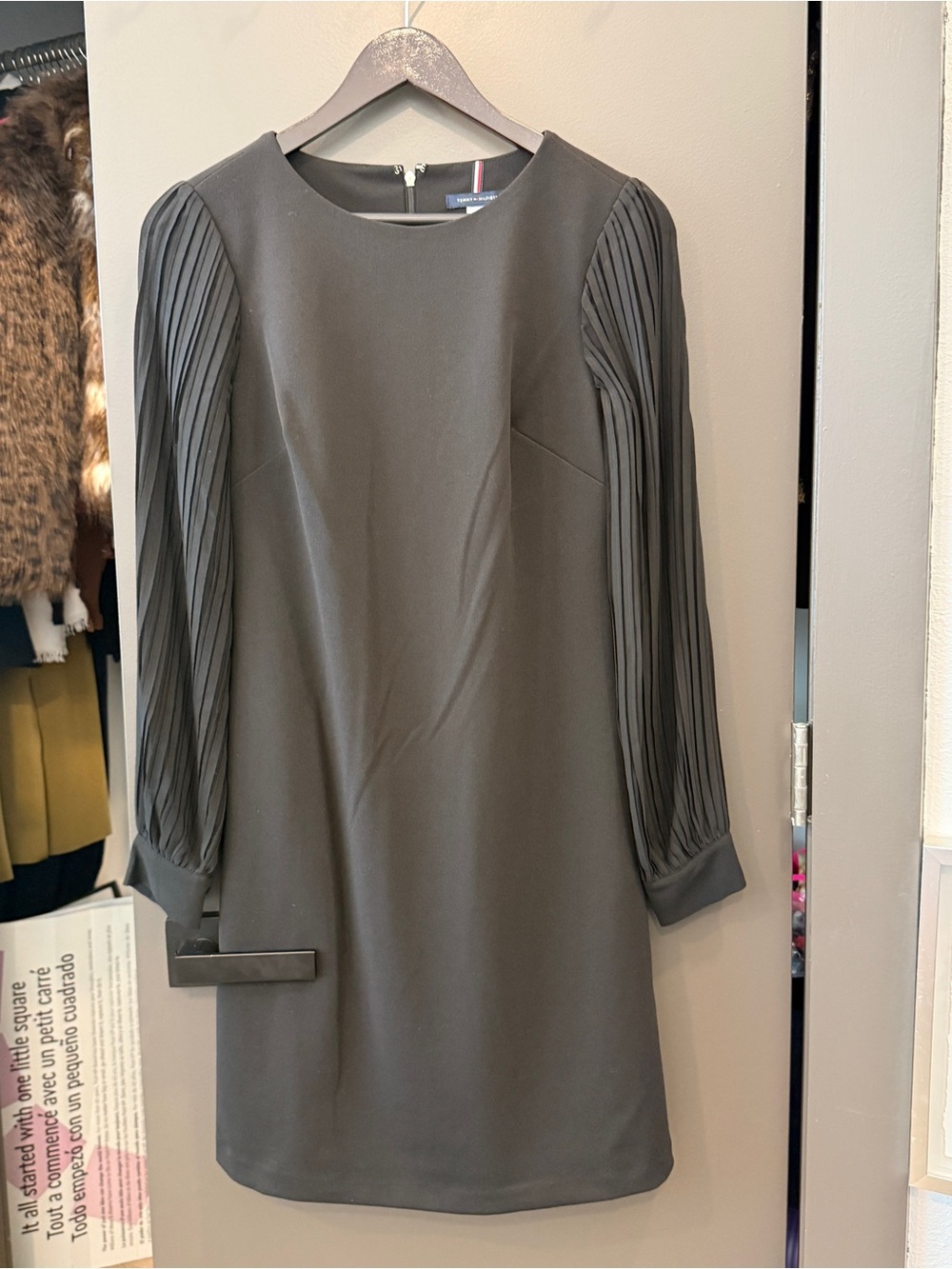 Tommy Hilfiger Black Long-Sleeve Pleated Shift Dress